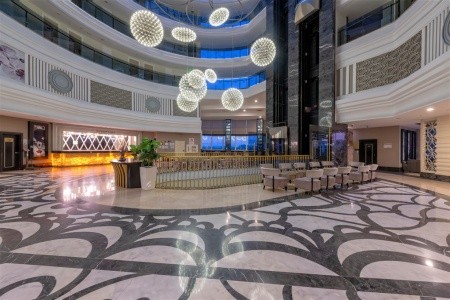 Port River Hotel & Spa - 8