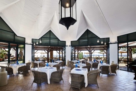 Madeira Funchal The Cliff Bay 6 dňový pobyt Polpenzia Letecky Letisko: Budapešť December 2025 (13/12/25-18/12/25)