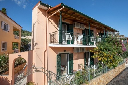 Grécko Korfu Bella Vista - Apartmány A Studia 6 dňový pobyt Raňajky Letecky Letisko: Praha October 2026 (13/10/26-18/10/26)