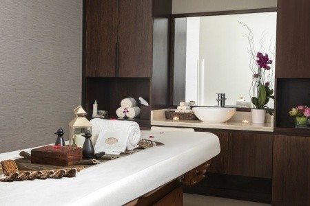 Spojené arabské emiráty Dubaj Jumeirah Rotana 15 dňový pobyt Raňajky Letecky Letisko: Praha January 2026 (15/01/26-29/01/26)