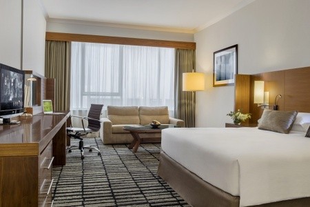 Spojené arabské emiráty Dubaj Jumeirah Rotana 15 dňový pobyt Raňajky Letecky Letisko: Praha January 2026 (15/01/26-29/01/26)