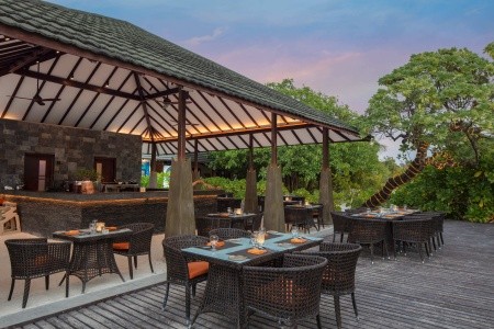 Maldivy  Adaaran Select Meedhupparu 8 dňový pobyt All Inclusive Letecky Letisko: Praha April 2026 (23/04/26-30/04/26)