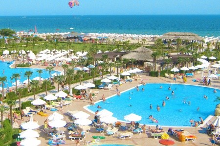 Dit Majestic Beach Resort - 4