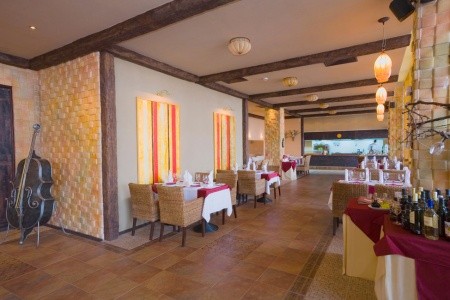 Dit Majestic Beach Resort - 13