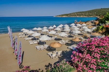 Ramada Hotel & Suites By Wyndham - 13