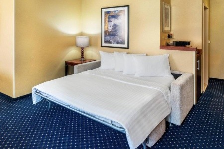 Courtyard Prague City - 17