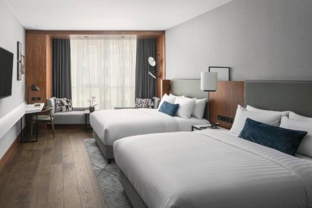 Česká republika Praha a okolie Marriott Hotel Prague 2 dňový pobyt Raňajky Vlastná November 2026 (10/11/26-11/11/26)