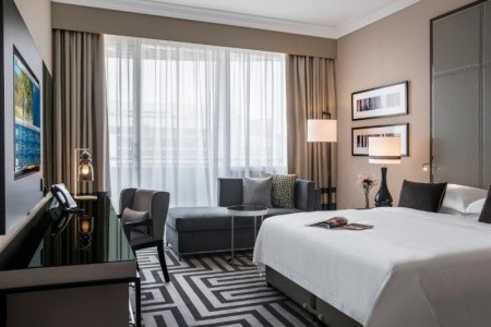 Spojené arabské emiráty Abu Dhabi Al Maha Arjaan By Rotana 8 dňový pobyt Raňajky Letecky Letisko: Praha March 2026 (19/03/26-26/03/26)