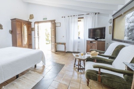 Kanárske ostrovy Gran Canaria Rural Las Calas (Vega De San Mateo) 11 dňový pobyt Raňajky Letecky Letisko: Viedeň July 2025 (11/07/25-21/07/25)