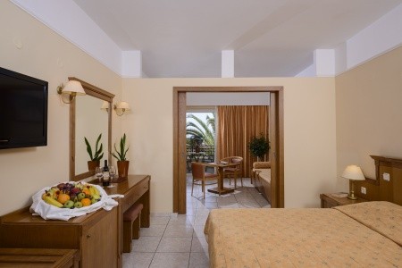 Grécko Kréta Vantaris Palace 5 dňový pobyt Polpenzia Letecky Letisko: Praha May 2026 (31/05/26- 4/06/26)