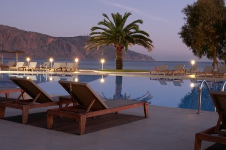 Pilot Beach Resort - 9