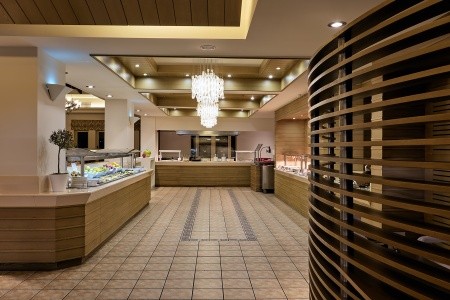 Pilot Beach Resort - 32