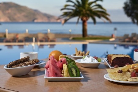 Pilot Beach Resort - 34