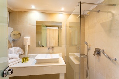 Blue Horizon Beach Resort - 12