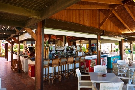 Blue Horizon Beach Resort - 16