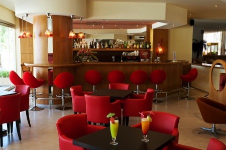 Blue Horizon Beach Resort - 17