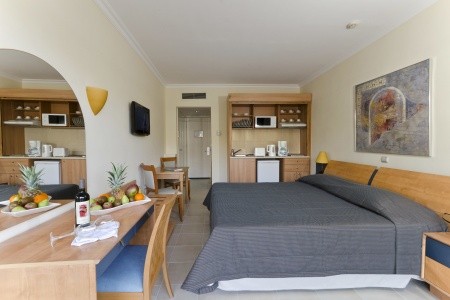 Sun Beach Resort Complex - 11