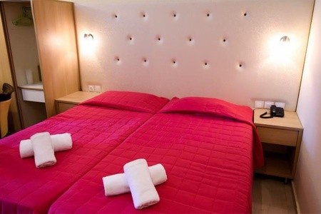 Eri Beach & Village - 12