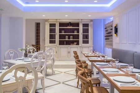 Grécko Kréta Mari Kristin 8 dňový pobyt Polpenzia Letecky Letisko: Praha June 2026 (28/06/26- 5/07/26)