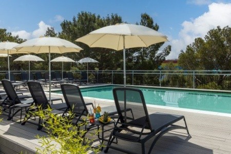 Hotel & Pavilions Ad Turres