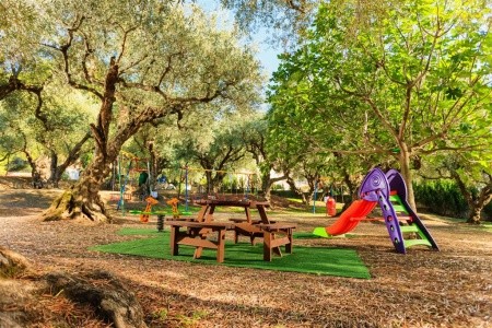 Alykes Park Bungalows & Apartments - 11