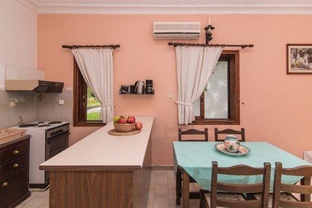 Alykes Park Bungalows & Apartments - 19