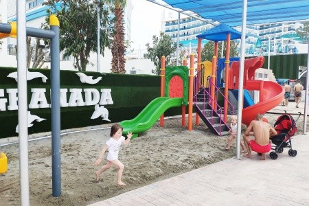 Turecko Turecká riviéra Granada Luxury Beach 7 dňový pobyt Ultra All inclusive Letecky Letisko: Praha August 2026 ( 4/08/26-10/08/26)