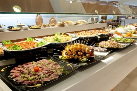 Španielsko Mallorca Cm Castell De Mar 12 dňový pobyt Raňajky Letecky Letisko: Viedeň October 2025 (21/10/25- 1/11/25)