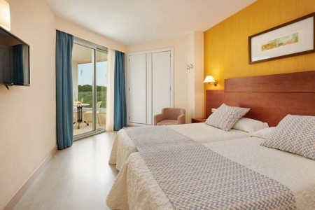 Španielsko Mallorca Hipotels Bahía Grande 9 dňový pobyt Raňajky Letecky Letisko: Viedeň April 2026 (25/04/26- 3/05/26)