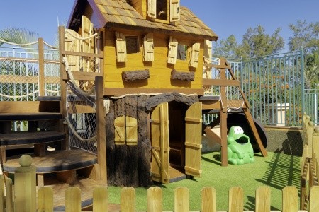 Green Garden Resort & Suites - 12