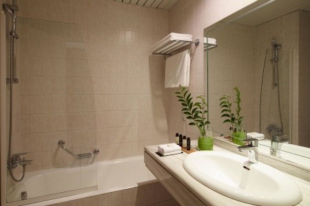 The Ixian Grand & All Suites - 10