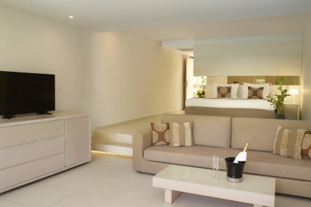 The Ixian Grand & All Suites - 37