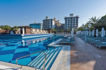 Quattro Beach Spa & Resort - 4