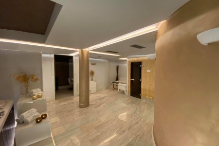 Royal Marmin Bay Boutique & Art - 69