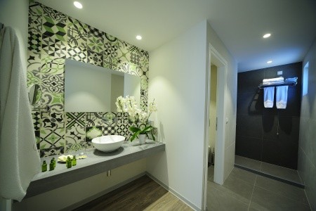 Atrium Ambiance - 29