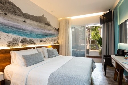 Atrium Ambiance - 40