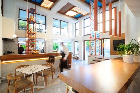 Atrium Ambiance - 48