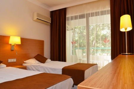 Turecko Kusadasi Grand Efe 5 dňový pobyt All Inclusive Letecky Letisko: Viedeň July 2026 (21/07/26-25/07/26)