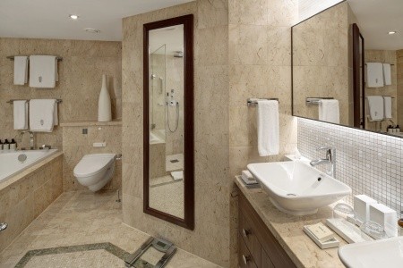 Celebrity Silhouette - 32