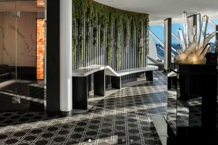 Celebrity Ascent - 12