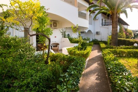 Alexandros Palace Hotel & Suites - 6