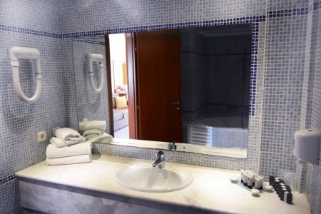 Alexandros Palace Hotel & Suites - 15