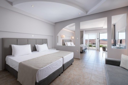 Alexandros Palace Hotel & Suites - 16