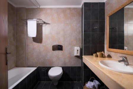 Alexandros Palace Hotel & Suites - 26