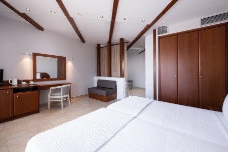 Alexandros Palace Hotel & Suites - 33