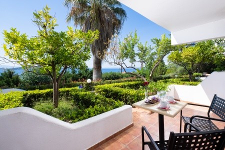 Alexandros Palace Hotel & Suites - 41