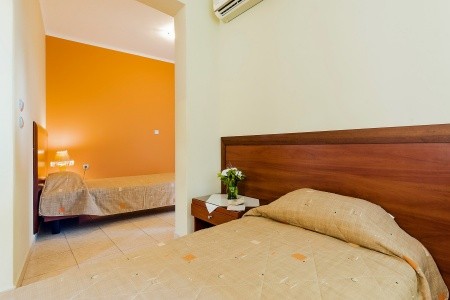 Grécko Rodos Esmeralda 10 dňový pobyt Raňajky Letecky Letisko: Viedeň August 2025 (10/08/25-19/08/25)