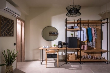 Malena Hotel & Suites - 8