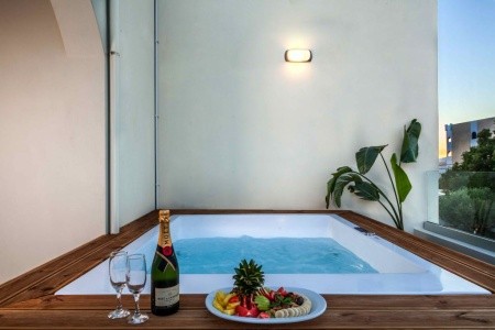 Malena Hotel & Suites - 17