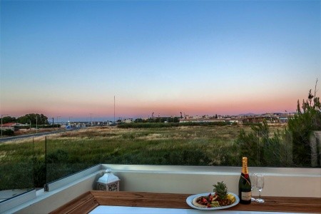 Malena Hotel & Suites - 20